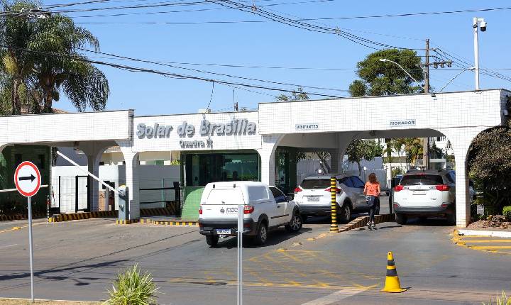 Defesa de Bolsonaro pede a Moraes que prorrogue prisão domiciliar