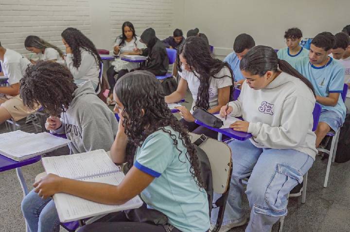 Estudantes de escolas públicas querem ensino e aprendizagem melhores