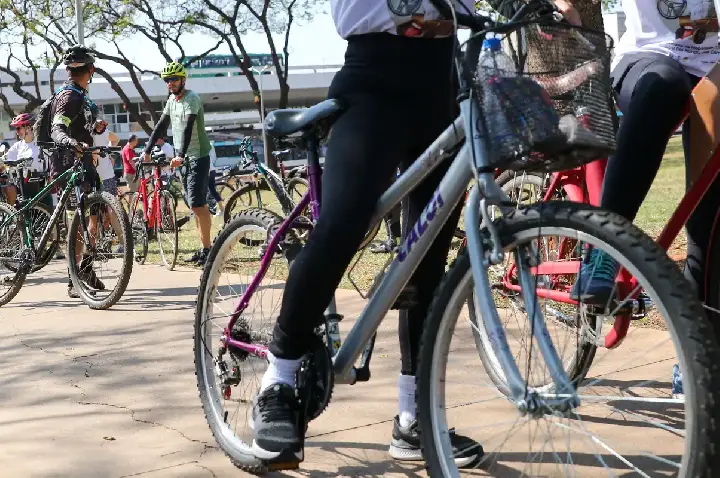 Justiça aceita denúncia contra 5 acusados de matar ciclista no Rio