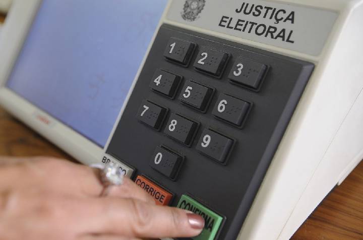 RJ: quase 13 milhões de eleitores estão aptos a votar no 1º turno