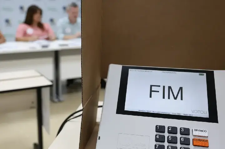 Roraima elege neste domingo governador para mandato tampão até 2027