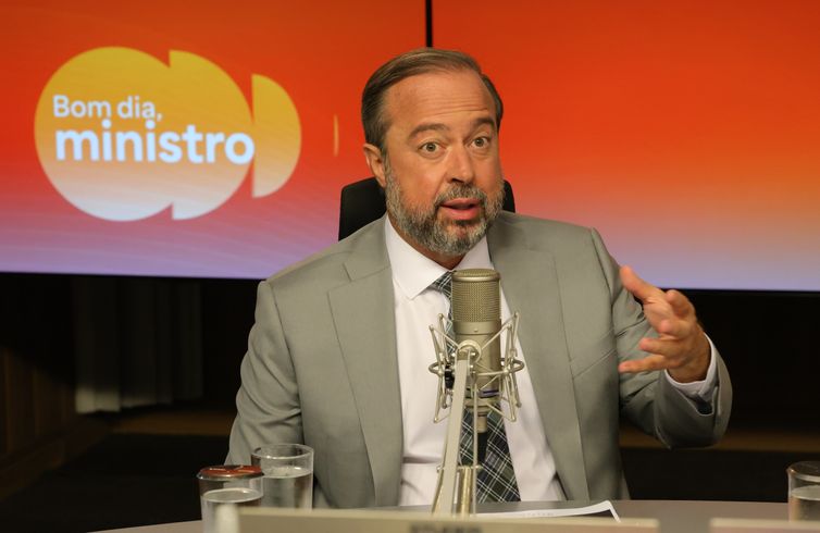 Ministério de Minas e Energia e ONS se reúnem para discutir apagão